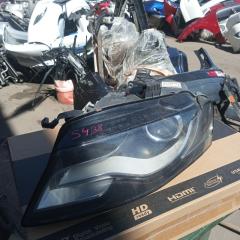 Фара передняя левая Audi S4B8