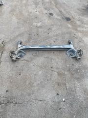 Запчасть балка подвески задняя Toyota Yaris 2003