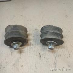 Фото запчасти подушка двигателя ЛАДА 2107 2000 Б/У запчасть Запчасть подушка двигателя ЛАДА 2107 2000