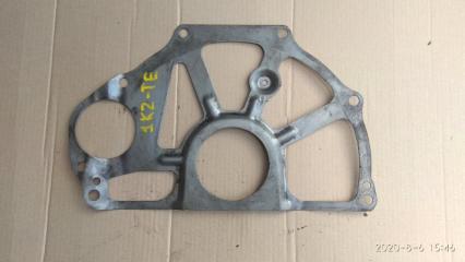 Фото запчасти пластина кпп TOYOTA GRANVIA 1999 Б/У запчасть Запчасть пластина кпп TOYOTA GRANVIA 1999