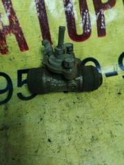 Фото запчасти рабочий тормозной цилиндр задний левый TOYOTA STARLET 1990 Б/У запчасть Запчасть рабочий тормозной цилиндр задний левый TOYOTA STARLET 1990