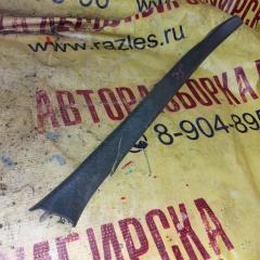 Запчасть накладка на порог задняя левая TOYOTA CORONA