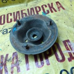 Запчасть чашка пружины передняя правая NISSAN Primera 1992
