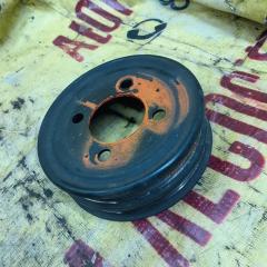 Фото запчасти шкив помпы TOYOTA MARK II 1993 Б/У запчасть Запчасть шкив помпы TOYOTA MARK II 1993