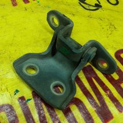 Фото запчасти петля двери правая TOYOTA COROLLA II 1993 Б/У запчасть Запчасть петля двери правая TOYOTA COROLLA II 1993