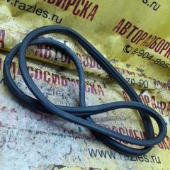 Запчасть уплотнитель обшивки двери задний правый Peugeot 306 2000