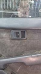 Запчасть ручка двери внутренняя передняя левая TOYOTA CORONA 1990