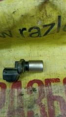 Фото запчасти датчик положения распредвала TOYOTA KLUGER V 2005 Б/У запчасть Запчасть датчик положения распредвала TOYOTA KLUGER V 2005