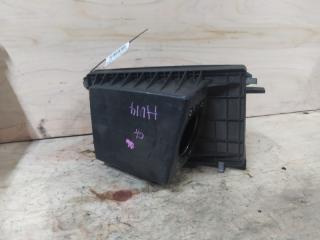 Корпус воздушного фильтра Nissan Bluebird 2000