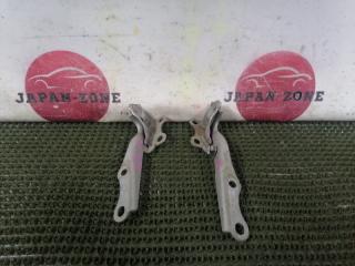 Петля капота Toyota OPA 2001