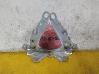 Петля капота Toyota Aristo 2004