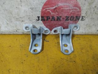 Петля крышки багажника Toyota Land Cruiser 1998
