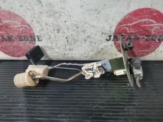 Насос топливный Mitsubishi Pajero IO 1999