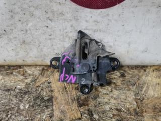 Замок капота Toyota BB 2004