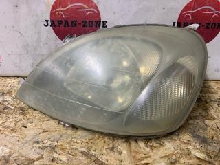 Фара левая Toyota Vitz 2000