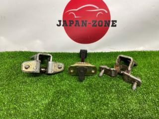 Петля двери передняя правая Mitsubishi Airtrek 2003