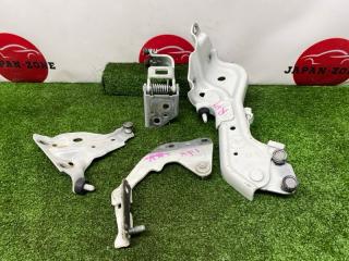 Запчасть петля двери правая Honda Stepwgn 2016