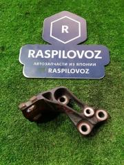 Кронштейн опоры двигателя передний Toyota Ist 2002.06