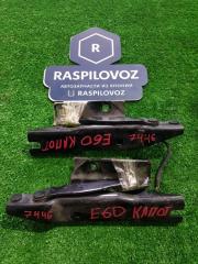 Петля капота BMW BMW 5 series 2003