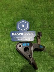 Кронштейн опоры двигателя задний Nissan R'nessa 12.1997