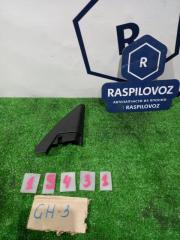 Уголок двери передний правый Honda HR-V 2003