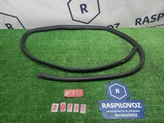 УПЛОТНИТЕЛЬ ДВЕРНОГО ПРОЕМА задний левый Toyota Ractis 05.2009