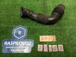 Воздухозаборник Toyota Funcargo 2002.07
