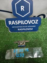 Крепление бампера переднее правое Toyota Corolla 2001.01