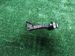 Ограничитель двери передний Toyota Rav4 2004.07