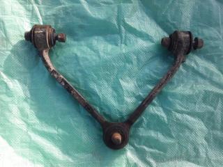 Рычаг подвески передний правый SsangYong Kyron 2006> Б/У Рычаг подвески передний правый SsangYong Kyron 2006>