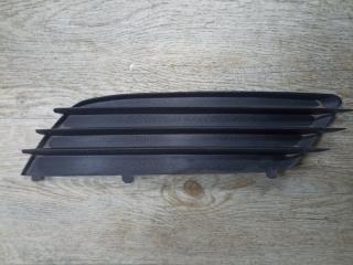 Запчасть заглушка бампера передняя левая Opel Astra 2005-2011