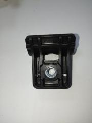 Запчасть кронштейн радиатора Opel Astra 2010>