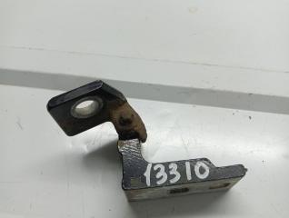 Петля двери передняя левая Opel Corsa 2010