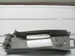 Запчасть накладка салонная правая Opel Corsa 2010