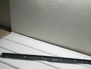 Запчасть молдинг на дверь передний левый Volvo s40