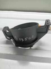 Запчасть кронштейн фонаря правый Honda CR-V 2011-2018