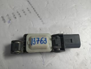 Запчасть датчик airbag Volkswagen Touareg 2002-2010