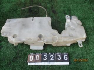 Бачок омывателя Isuzu Giga 1996