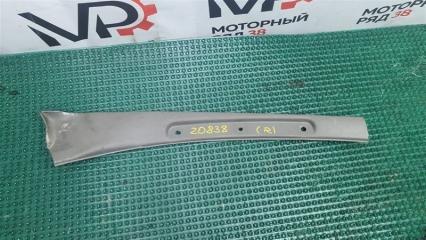 Накладка на стойку передняя правая Isuzu Elf 1998 контрактная Накладка на стойку передняя правая Isuzu Elf 1998