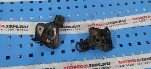 Кронштейн радиатора правый Honda Civic 8 5D 2006-2011