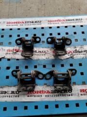 Петля двери верхняя передняя левая Honda Accord 8 2008-2012