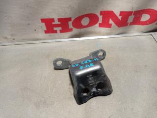 Петля двери нижняя передняя левая Honda Civic 8 5D 2006-2010