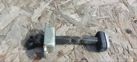 Ограничитель двери передний Honda Civic 8 5D 2007