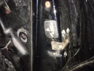 Запчасть замок двери задний правый Ford Expedition 2005