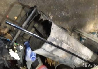 Запчасть молдинг стекла BMW