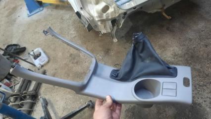 Подлокотник Subaru Forester 2002