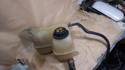 Запчасть расширительный бачек радиатора Ford Expedition 2005