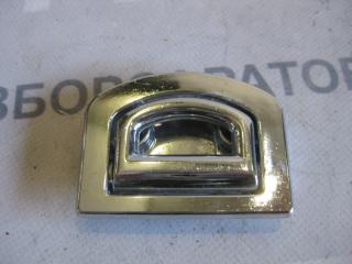 Запчасть крюк (петля) багажного отделения Volkswagen Touareg 2006