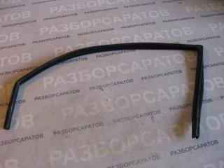 Уплотнитель стекла двери передний правый Skoda Octavia Tour 2007