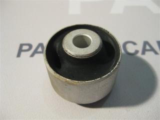 Запчасть сайлентблок рычага передний VAG